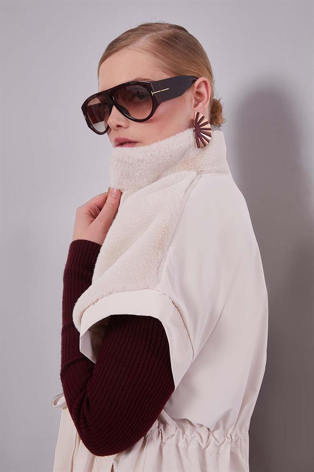 Bej Kürk Yakalı Yelek