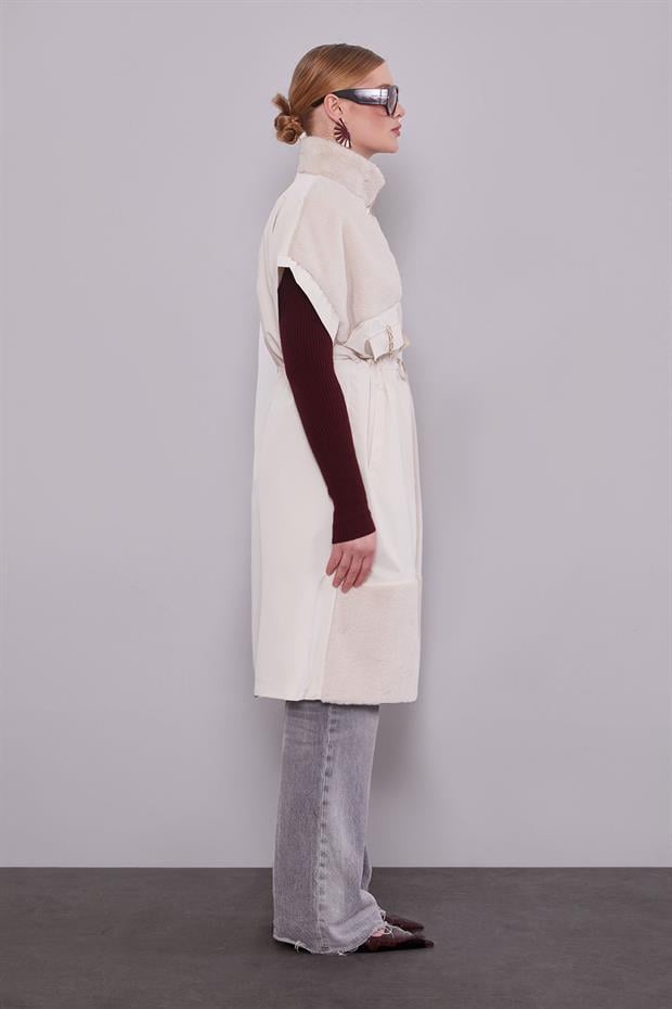 Bej Kürk Yakalı Yelek