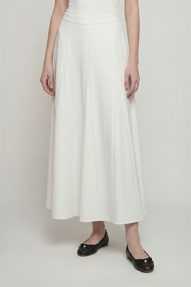 Bej Pile Detaylı Etek