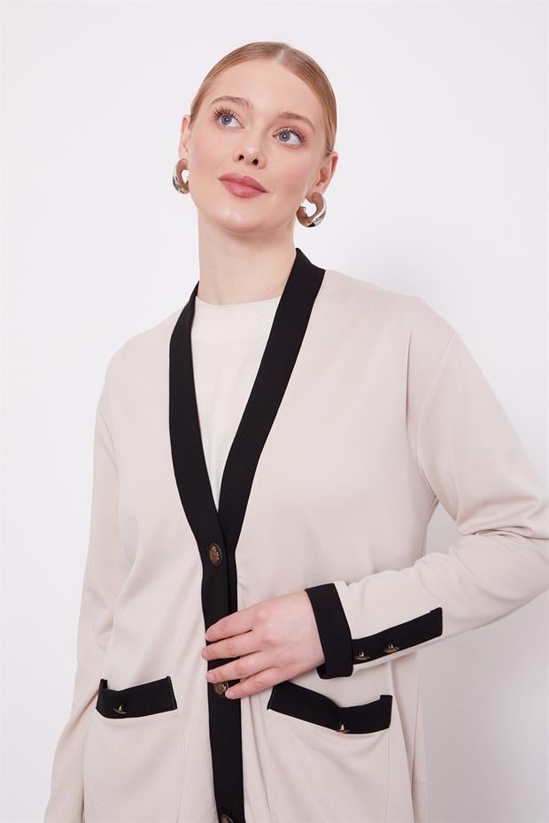 Bej - Siyah Ribanası Düğme Detaylı Hırkalı Takım