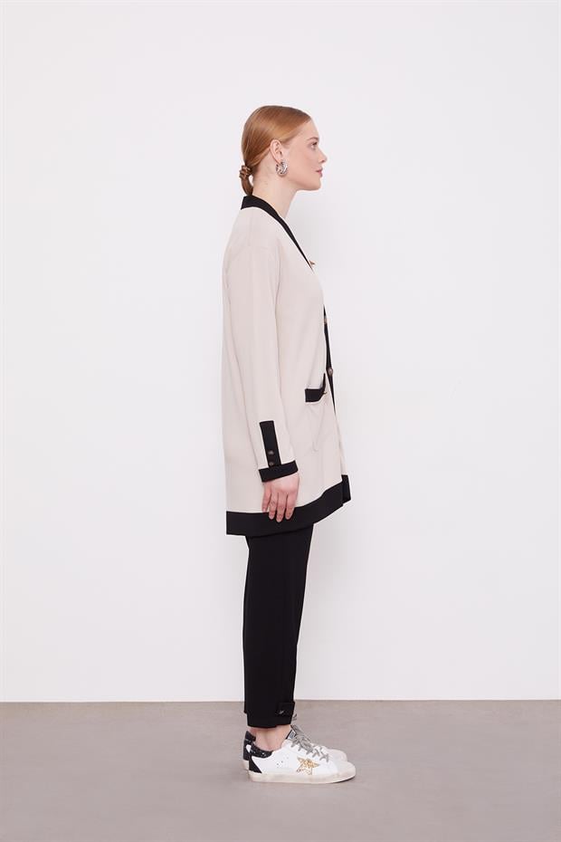 Bej - Siyah Ribanası Düğme Detaylı Hırkalı Takım