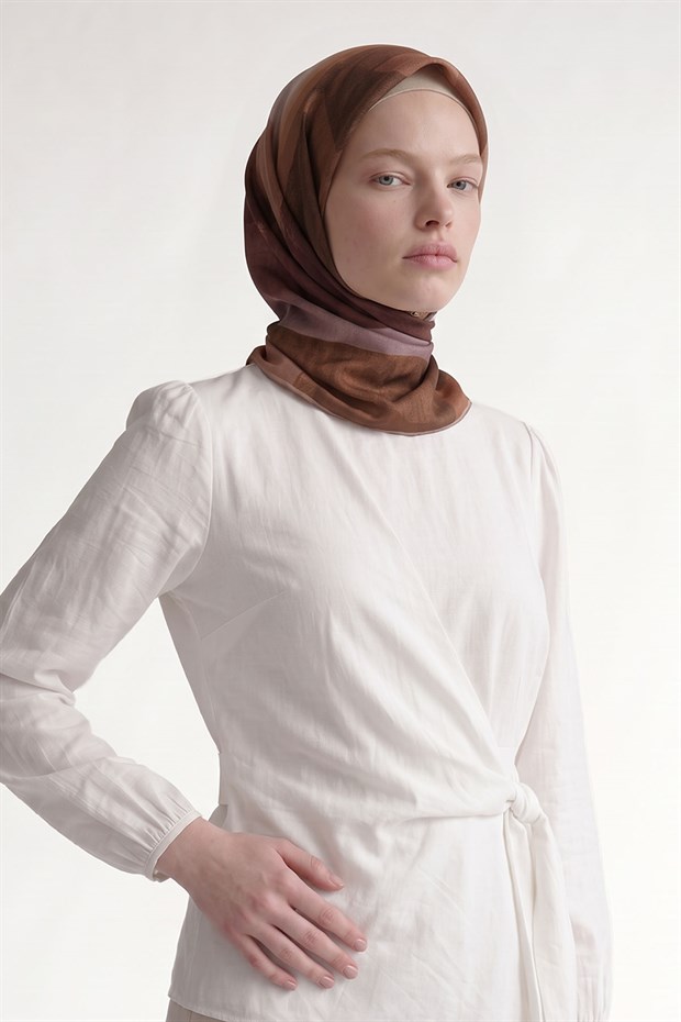 Bej Soyut Desen Royal Eşarp
