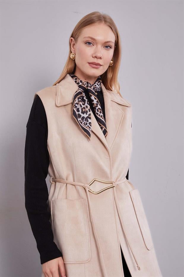 Bej Süet Kemer Detaylı Yelek