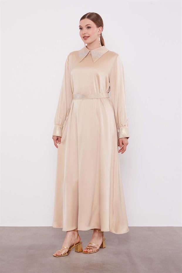 Bej Taş Detaylı Saten Elbise