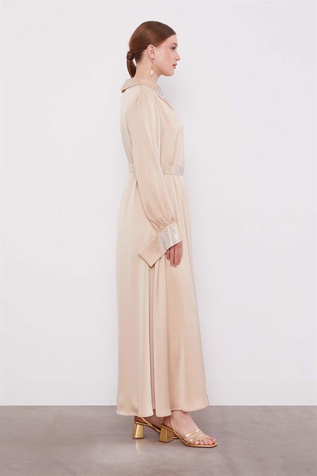 Bej Taş Detaylı Saten Elbise