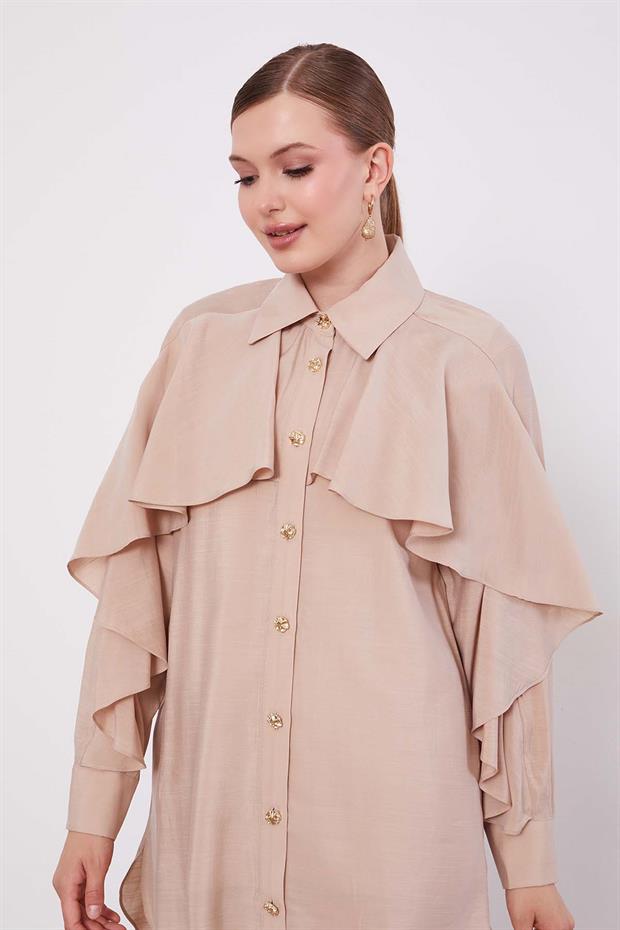 Bej Volan Detay Düğmeli Gömlek