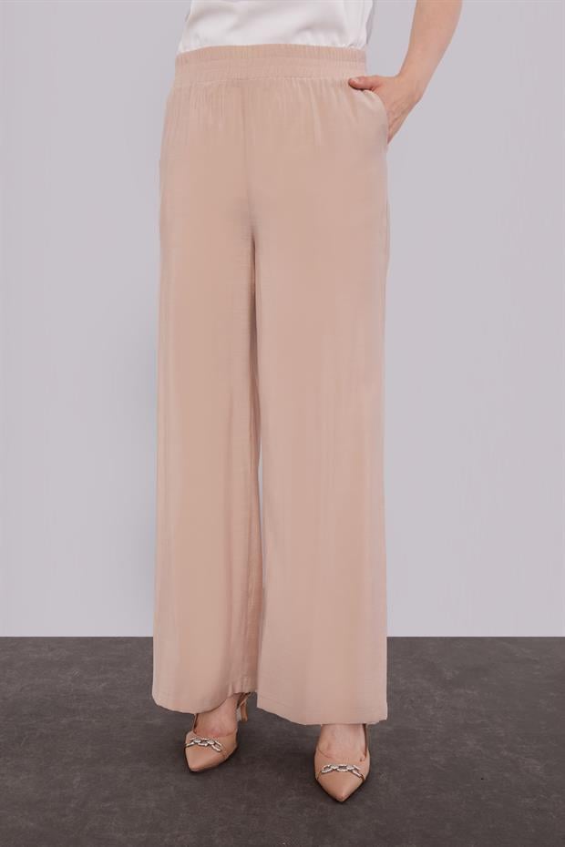 Bej Yan Aksesuar Bağlamalı İkili Takım