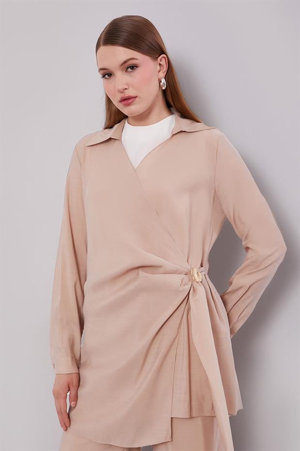 Bej Yan Aksesuar Bağlamalı İkili Takım