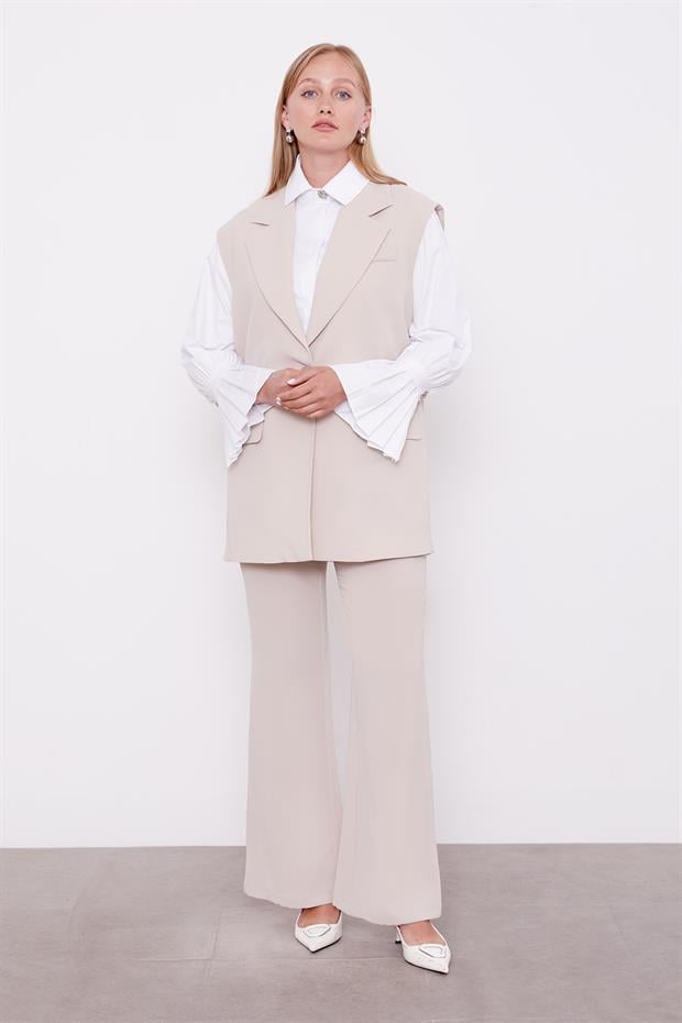 Bej Yelekli İkili Takım