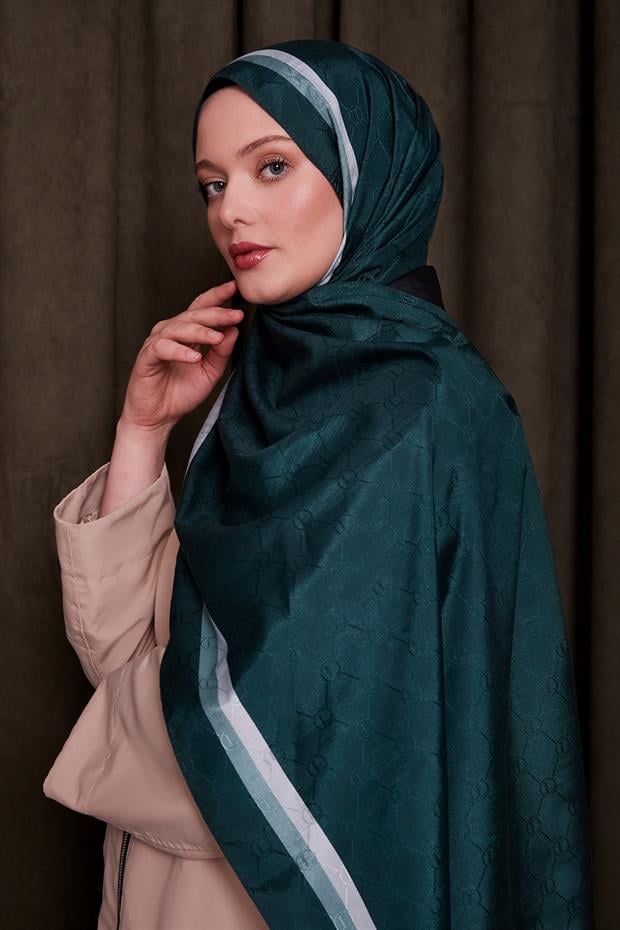 Benetton Çift Çizgili Monogram Şal