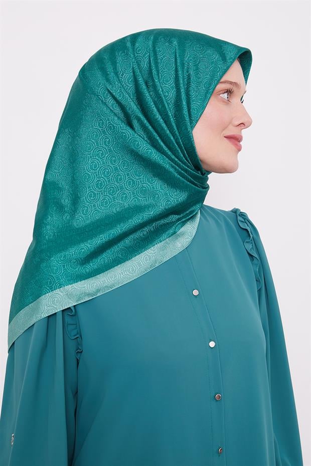 Benetton Halka Desen Monogram Eşarp
