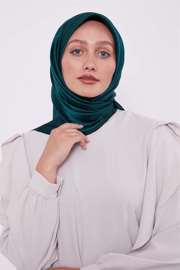 Benetton Petek Desen Monogram İpek Eşarp