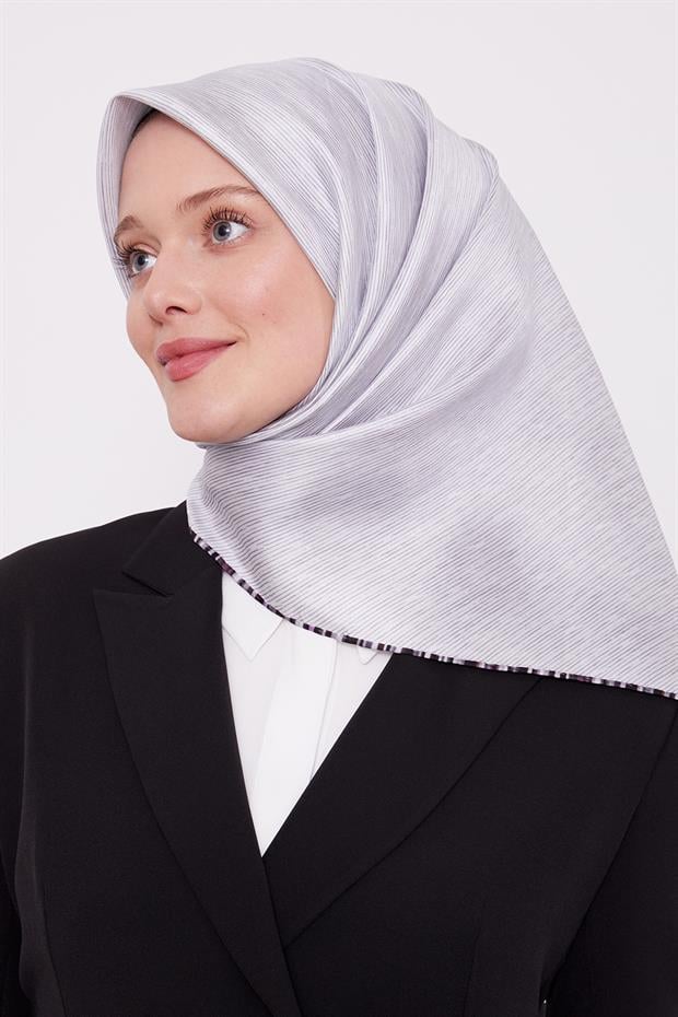 Beyaz Çizgili Twill İpek Eşarp