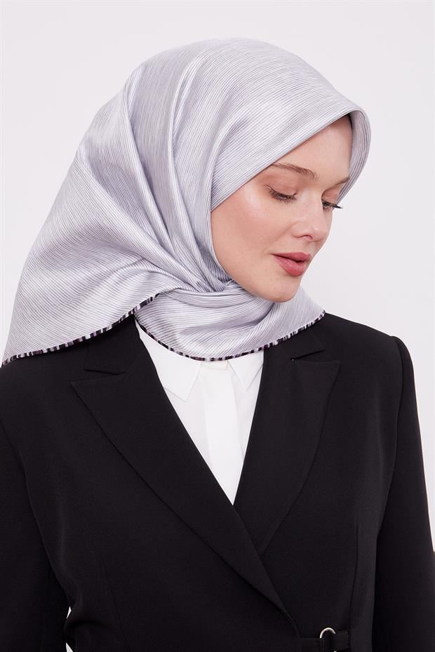 Beyaz Çizgili Twill İpek Eşarp