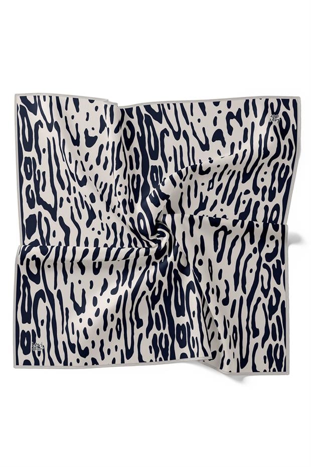 Beyaz Leopar Desen Twill İpek Eşarp