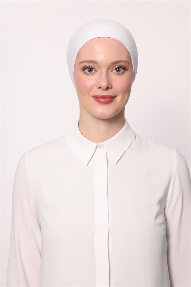 Beyaz Dikişsiz Bone