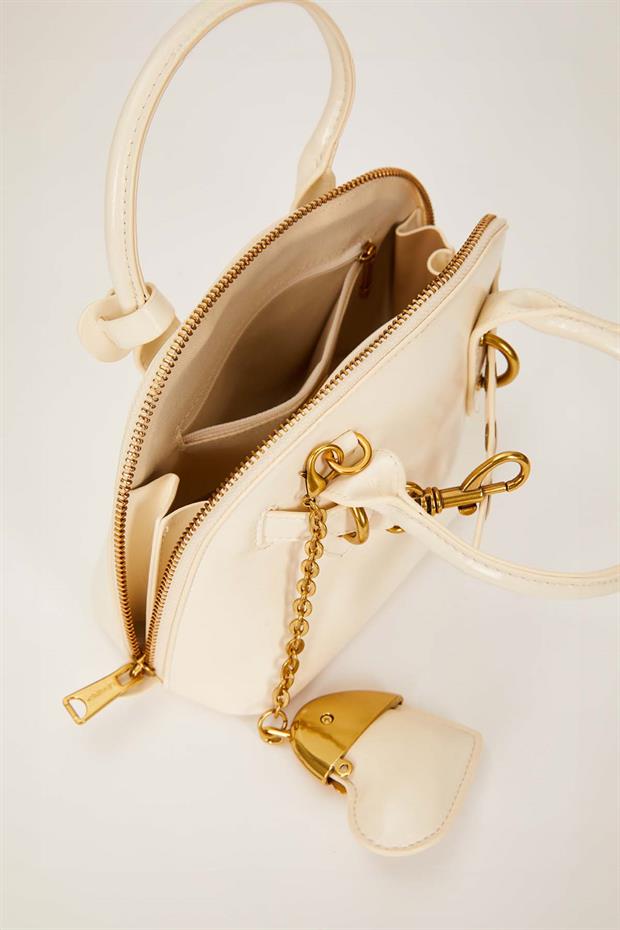 Beyaz Gold Metal Halkalı El Çantası