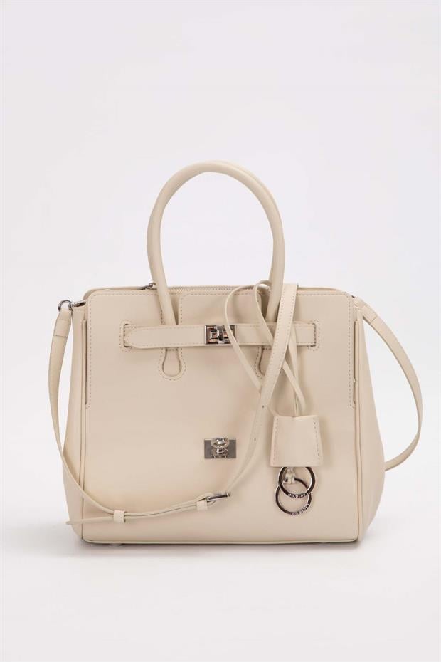 Beyaz Halka Aksesuar Detaylı Omuz Çantası