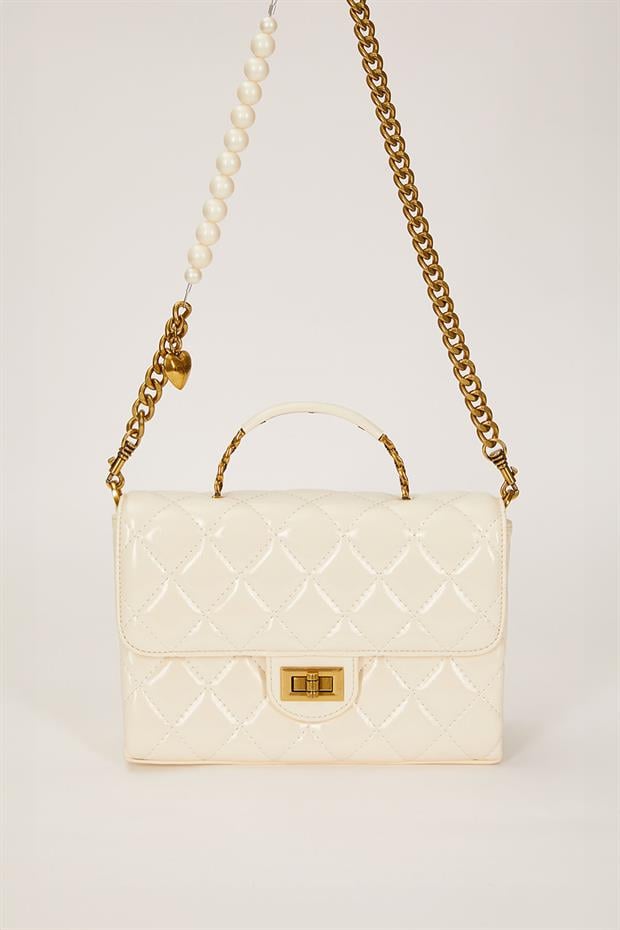 Beyaz İnci Ve Kalp Aksesuar Detaylı Omuz Çantası