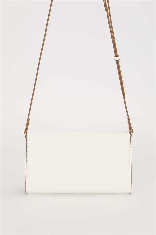 Beyaz Kenar Dikiş Detaylı Omuz Çantası