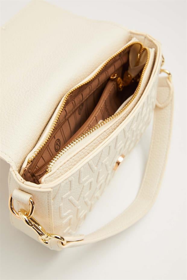 Beyaz Kısa Askılı Dokulu Omuz Çantası