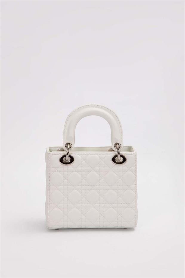 Beyaz Logo Aksesuar Detaylı El Çantası