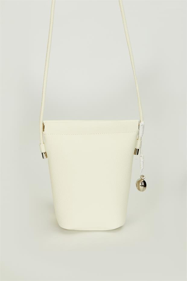 Beyaz Metal top Aksesuarlı Omuz Çantası