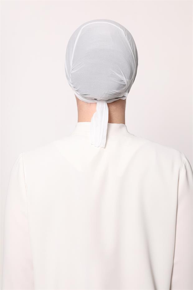 Beyaz Parisien Dikişsiz Bone