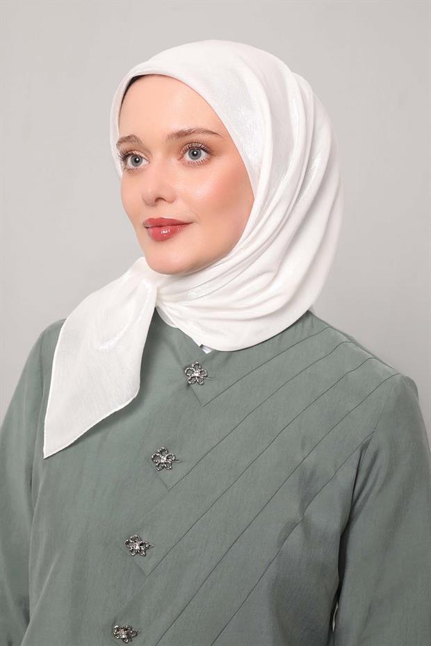 Beyaz Pırıltı Eşarp