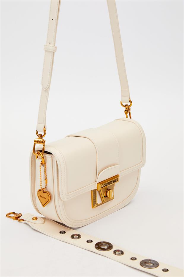 Beyaz Zımba Detay Omuz Çantası