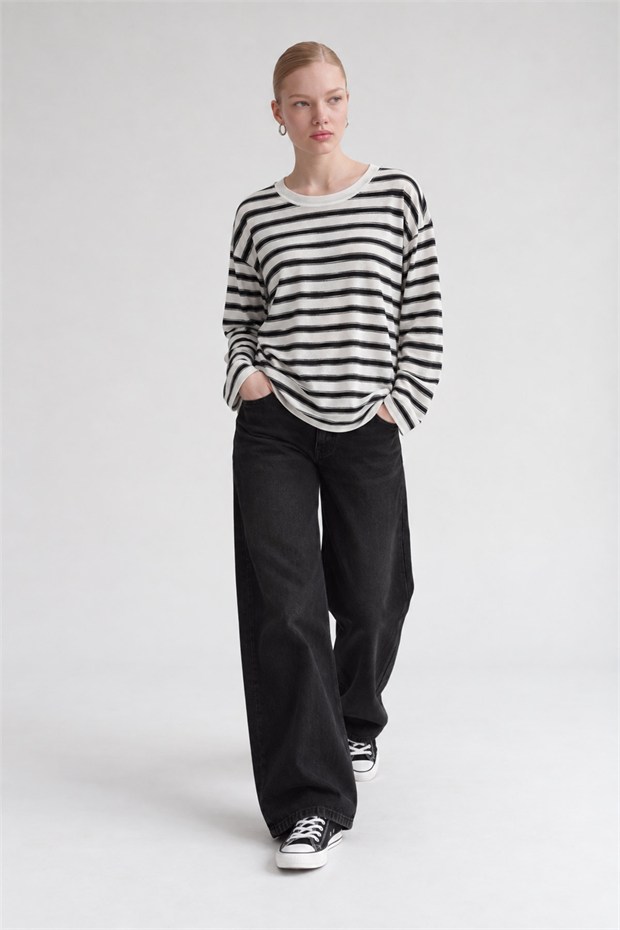 Bisiklet Yaka Oversize Sweatshirt Siyah - Beyaz