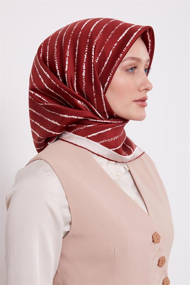 Bordo Çizgili Yazı Desen Twill İpek Eşarp