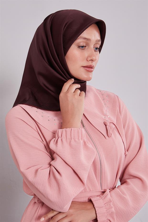 Bordo Kenar Şeritli Monogram İpek Eşarp