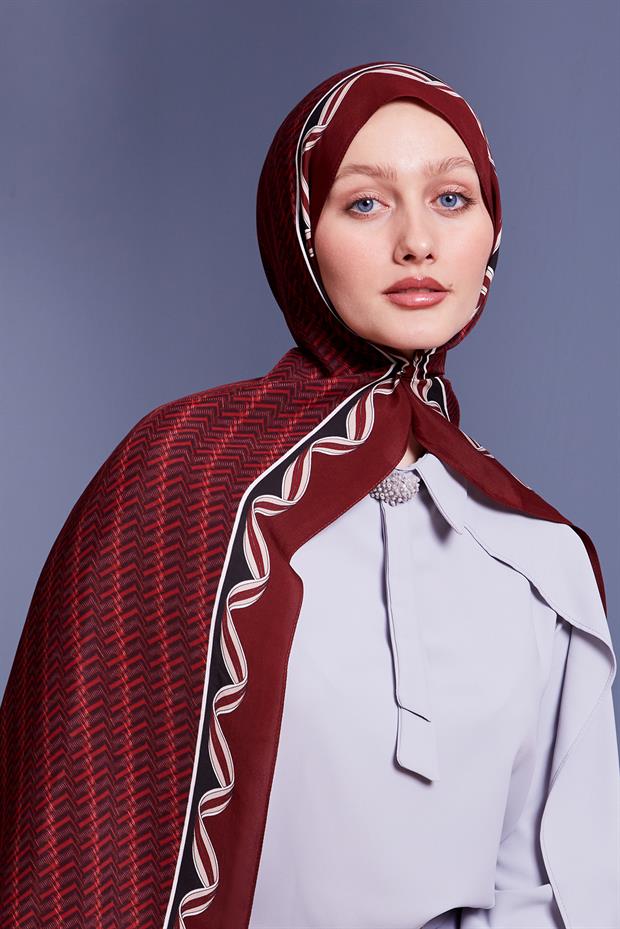 Bordo Labirent Desen Royal Şal