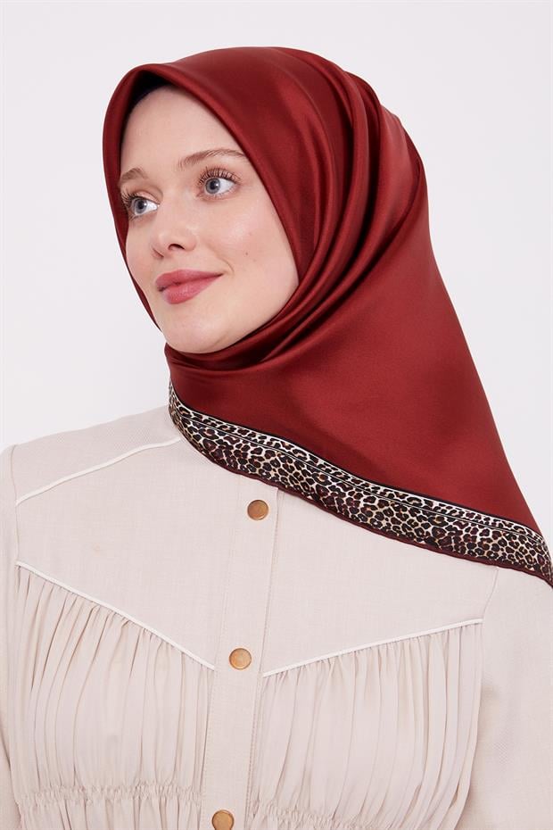 Bordo Şerit Leopar Desen Twill İpek Eşarp