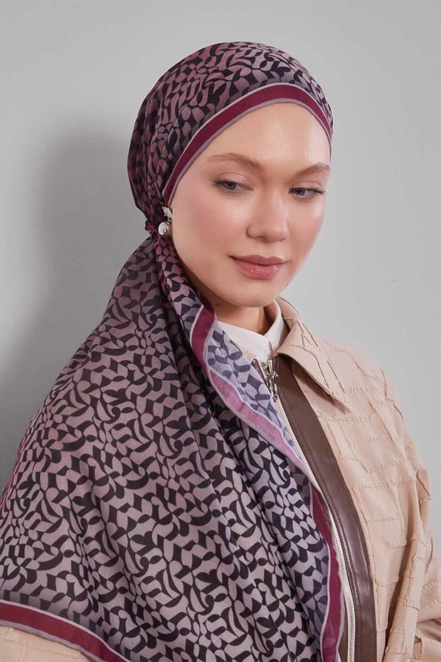 Bordo Renk Geçişli Desen Soft Eşarp