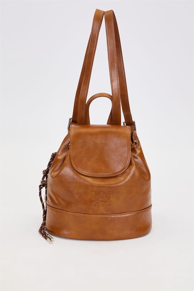 Camel Charm Aksesuar Detaylı Sırt Çantası
