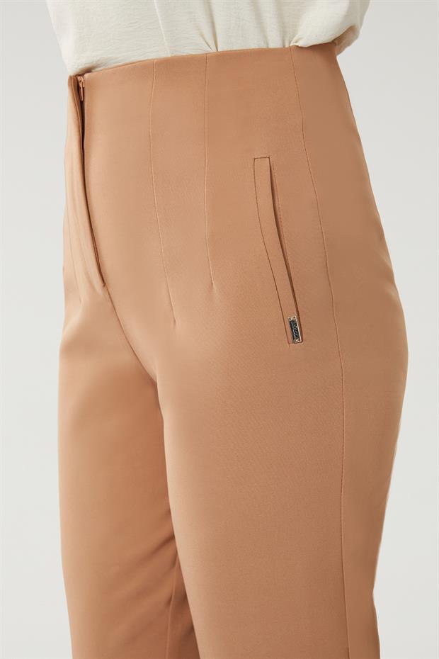Camel Çift Pliseli Kumaş Havuç Pantolon