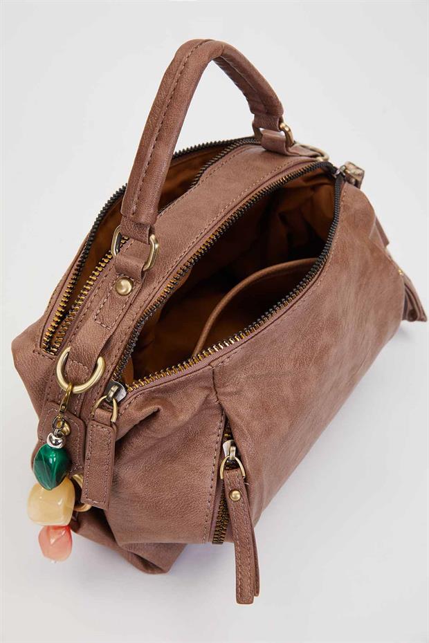 Camel Çoklu Aksesuar Detaylı Omuz Çantası