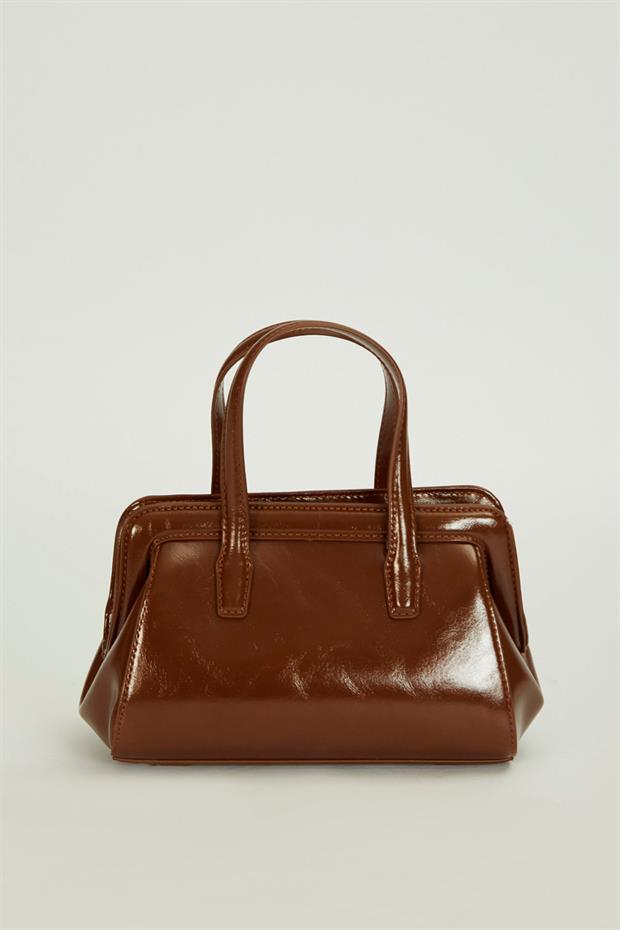 Camel Fermuar Kapama Detaylı El Çantası