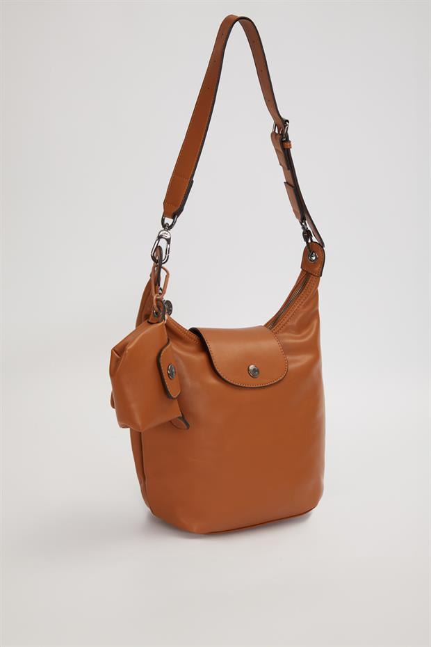 Camel Geniş Fermuar Detaylı Omuz Çantası