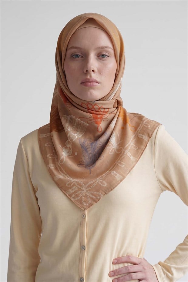 Camel Halat Desenli Marvella Eşarp