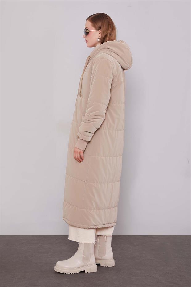 Camel Kapüşonlu Uzun Şişme Mont