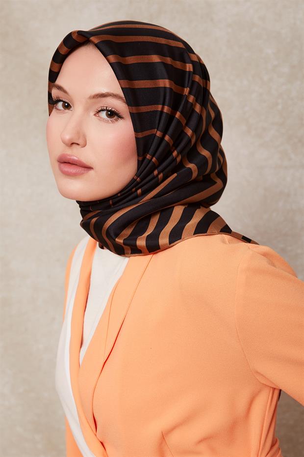 Camel Şerit Desenli Twill İpek Eşarp