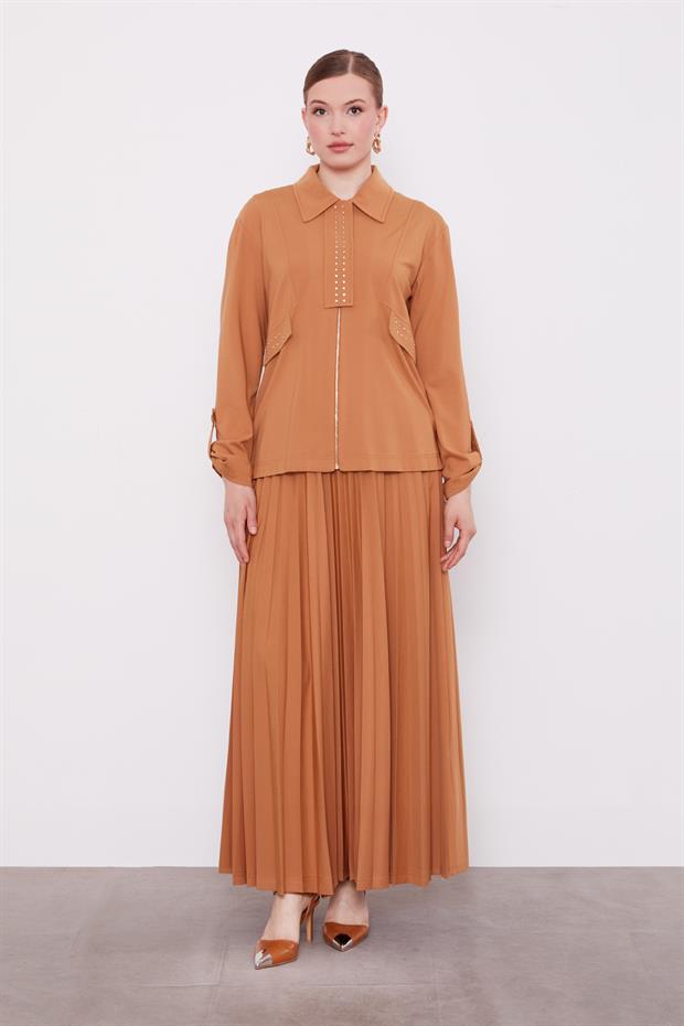 Camel Taş Yaka Detay Piliseli Etek Takım