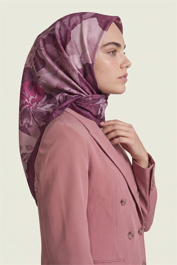Çiçek Desenli Royal Eşarp Pudra