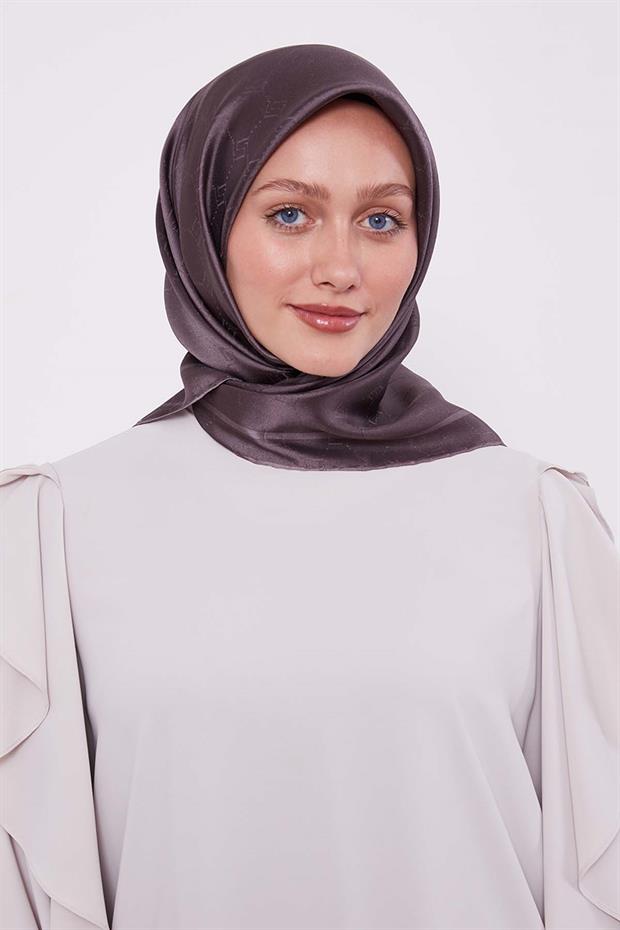 Çikolata - Kahve Petek Desen Monogram İpek Eşarp