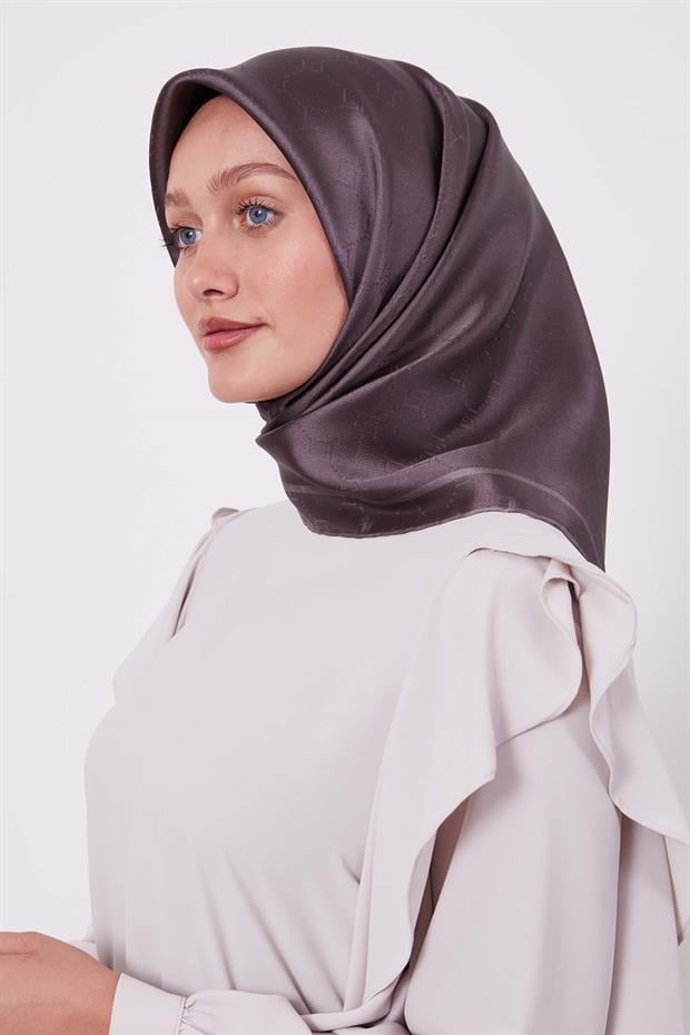 Çikolata - Kahve Petek Desen Monogram İpek Eşarp