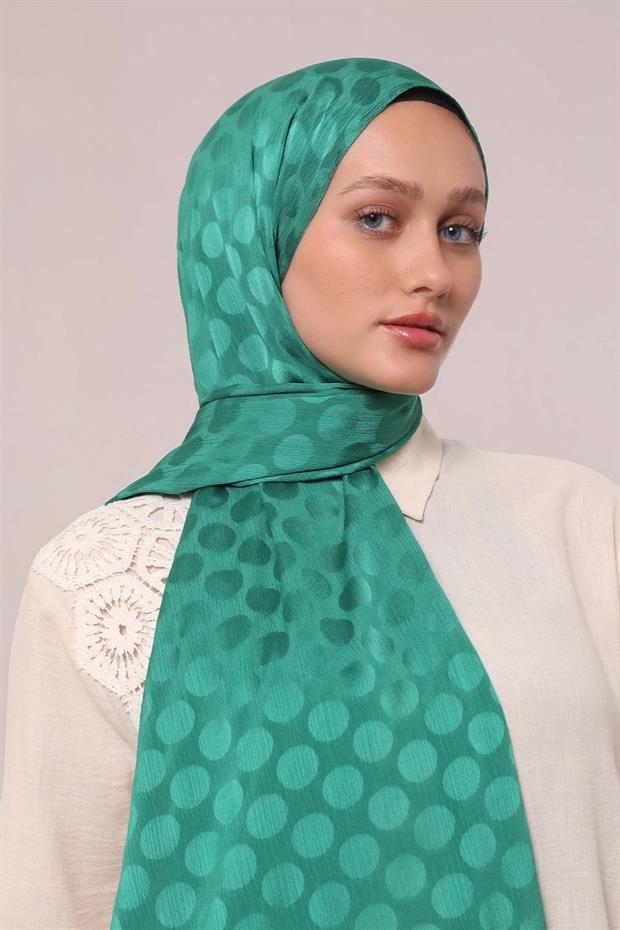 Çimen Yeşili Benek Desenli Jakar Capri Şal