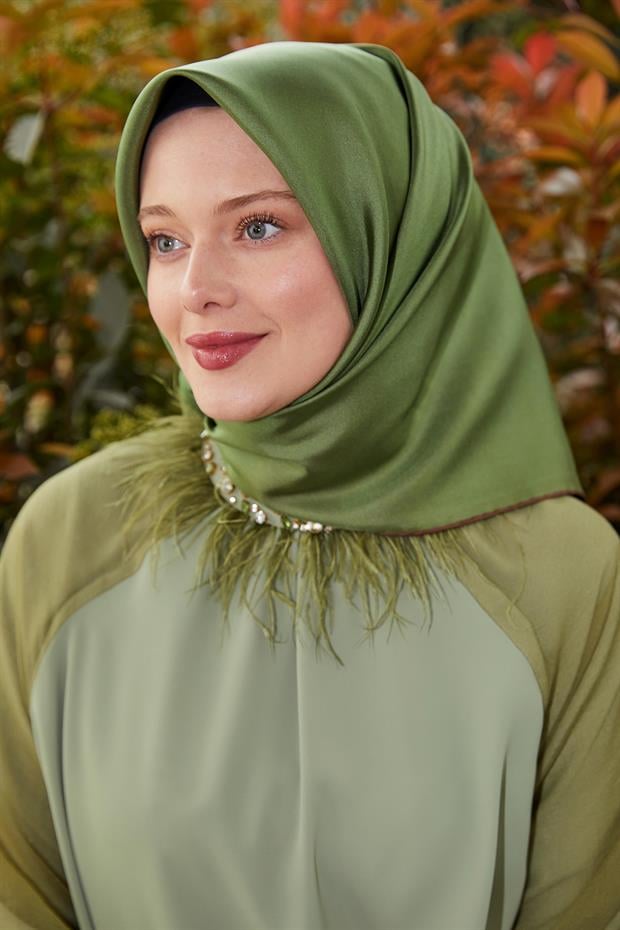 Çimen Yeşili Çift Taraflı Twill İpek Eşarp